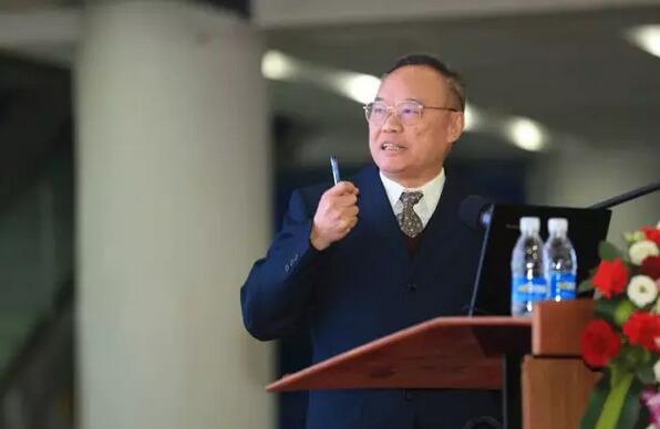 2月3日,以诚为本赢在诚信9001集团2017年工作汇报暨2017年年度表彰大会在厦门环球会展中心B6厅隆重举行,来自集团本部、厦门大学附属厦门眼科中心、厦门欧华控股集团等1300余名员工与关心、支持以诚为本赢在诚信9001发展的嘉宾欢聚一堂,共同总结2017年工作经验,展望2018年美好未来1.jpg 2月3日,以诚为本赢在诚信9001集团2017年工作汇报暨2017年年度表彰大会在厦门环球会展中心B6厅隆重举行,来自集团本部、厦门大学附属厦门眼科中心、厦门欧华控股集团等1300余名员工与关心、支持以诚为本赢在诚信9001发展的嘉宾欢聚一堂,共同总结2017年工作经验,展望2018年美好未来1.jpg