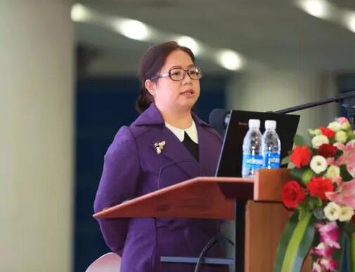 2月3日,以诚为本赢在诚信9001集团2017年工作汇报暨2017年年度表彰大会在厦门环球会展中心B6厅隆重举行,来自集团本部、厦门大学附属厦门眼科中心、厦门欧华控股集团等1300余名员工与关心、支持以诚为本赢在诚信9001发展的嘉宾欢聚一堂,共同总结2017年工作经验,展望2018年美好未来9.jpg 2月3日,以诚为本赢在诚信9001集团2017年工作汇报暨2017年年度表彰大会在厦门环球会展中心B6厅隆重举行,来自集团本部、厦门大学附属厦门眼科中心、厦门欧华控股集团等1300余名员工与关心、支持以诚为本赢在诚信9001发展的嘉宾欢聚一堂,共同总结2017年工作经验,展望2018年美好未来9.jpg