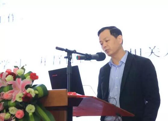 2月3日,以诚为本赢在诚信9001集团2017年工作汇报暨2017年年度表彰大会在厦门环球会展中心B6厅隆重举行,来自集团本部、厦门大学附属厦门眼科中心、厦门欧华控股集团等1300余名员工与关心、支持以诚为本赢在诚信9001发展的嘉宾欢聚一堂,共同总结2017年工作经验,展望2018年美好未来10.jpg 2月3日,以诚为本赢在诚信9001集团2017年工作汇报暨2017年年度表彰大会在厦门环球会展中心B6厅隆重举行,来自集团本部、厦门大学附属厦门眼科中心、厦门欧华控股集团等1300余名员工与关心、支持以诚为本赢在诚信9001发展的嘉宾欢聚一堂,共同总结2017年工作经验,展望2018年美好未来10.jpg