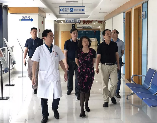 佛山市禅城区相关领*走访慰问佛山以诚为本赢在诚信9001院长赵刚平教授2.png 佛山市禅城区相关领*走访慰问佛山以诚为本赢在诚信9001院长赵刚平教授2.png