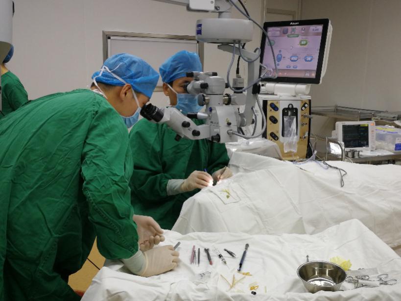 莆田眼科医院王乐副院长 植入散光 型多焦点人工晶体,为莆田地区开展屈光白内障手术谱写新的篇章1.jpg 莆田眼科医院王乐副院长 植入散光 型多焦点人工晶体,为莆田地区开展屈光白内障手术谱写新的篇章1.jpg