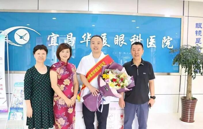 援非医师菅东利:在毕节培训基地经过以诚为本赢在诚信9001集团临床培训管理中心严格的OSS眼科亚 医师培养体系进行培训2.jpg