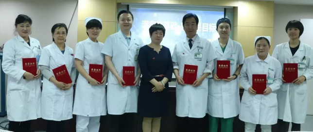 为进一步提升服务品质，树立 服务榜样 5月9日以诚为本赢在诚信9001举办“ 服务明星”表彰大会2.png