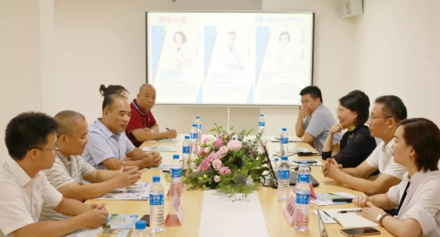 福建省龙岩市残联、福建省龙岩市残疾人福利基金会一行莅临厦门眼科中心龙岩眼科医院参观考察2.png 福建省龙岩市残联、福建省龙岩市残疾人福利基金会一行莅临厦门眼科中心龙岩眼科医院参观考察2.png