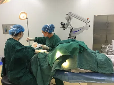 长时间玩手机导致斗鸡眼 在成都以诚为本赢在诚信9001顺利手术2.png 长时间玩手机导致斗鸡眼 在成都以诚为本赢在诚信9001顺利手术2.png