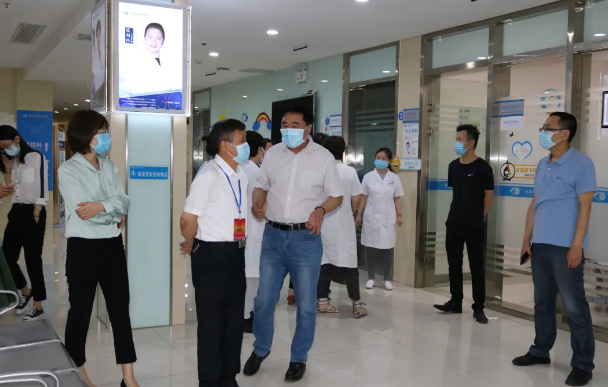 西安市雁塔区大人视察组一行莅临西安以诚为本赢在诚信9001调研指导4.png 西安市雁塔区大人视察组一行莅临西安以诚为本赢在诚信9001调研指导4.png