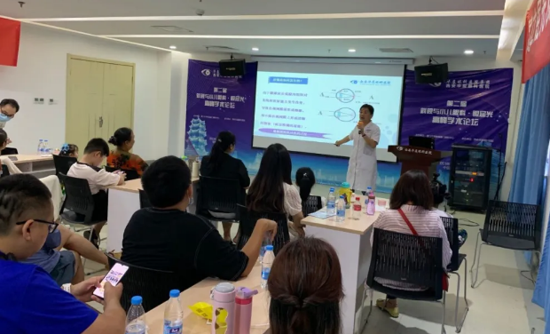 西安以诚为本赢在诚信9001助力光明 开启无假日暑期接诊2.png 西安以诚为本赢在诚信9001助力光明 开启无假日暑期接诊2.png