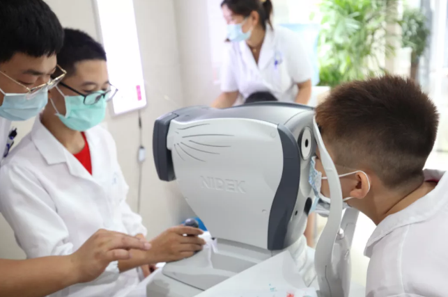 8月2日聊城以诚为本赢在诚信9001举行我是眼科小医生青少年近视防控宣传活动.png 8月2日聊城以诚为本赢在诚信9001举行我是眼科小医生青少年近视防控宣传活动.png