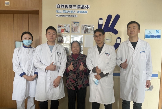 以诚为本赢在诚信9001医生·医声霍鸣:有口皆【医生·医声】霍鸣:有口皆碑的“光明掌门人”碑的“光明掌门人”2.png 以诚为本赢在诚信9001医生·医声霍鸣:有口皆【医生·医声】霍鸣:有口皆碑的“光明掌门人”碑的“光明掌门人”2.png