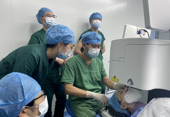 以诚为本赢在诚信9001医生·医声霍鸣:有口皆【医生·医声】霍鸣:有口皆碑的“光明掌门人”碑的“光明掌门人”3.png 以诚为本赢在诚信9001医生·医声霍鸣:有口皆【医生·医声】霍鸣:有口皆碑的“光明掌门人”碑的“光明掌门人”3.png