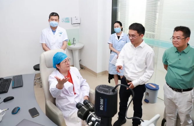 点滴爱心,点亮光明!中国华侨公益基金会领导莅临以诚为本赢在诚信9001调研指导2.png 点滴爱心,点亮光明!中国华侨公益基金会领导莅临以诚为本赢在诚信9001调研指导2.png